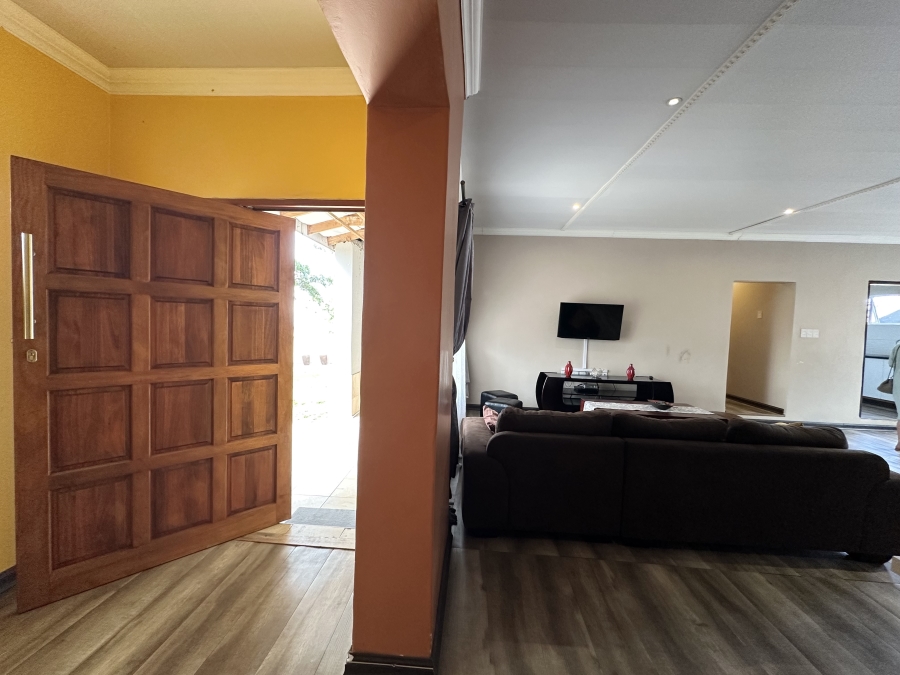 4 Bedroom Property for Sale in Southernwood Eastern Cape